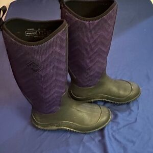 Women’s Muck Boots - Size 8